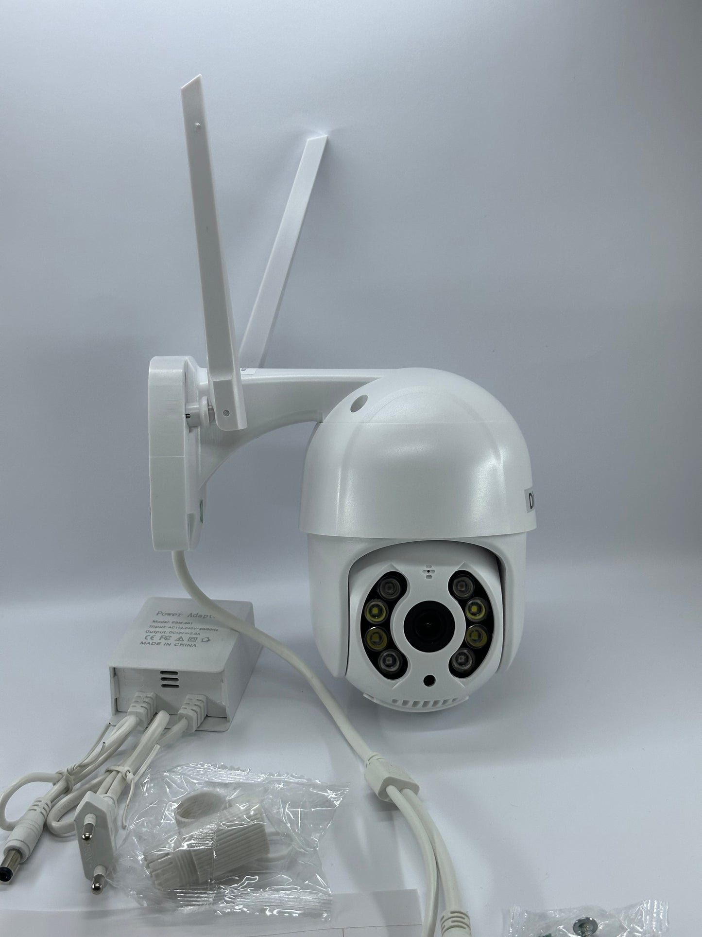 iCSee DineVTech 5MP WiFi PTZ Камера с Автоматично Проследяване и Нощно Виждане до 50 м