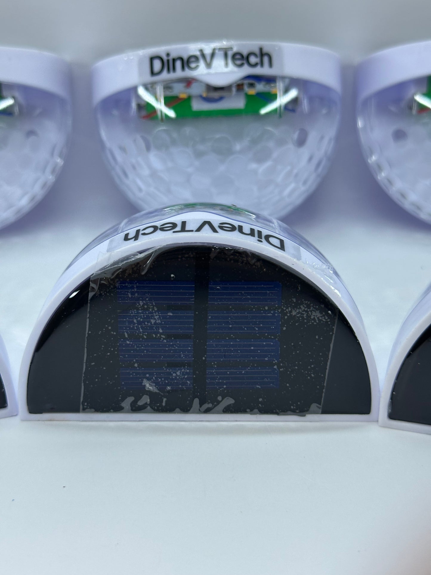 Слънчеви LED градински лампи DineVTech – комплект 6 броя, декоративни, водоустойчиви, с ефект „пчелна пита“