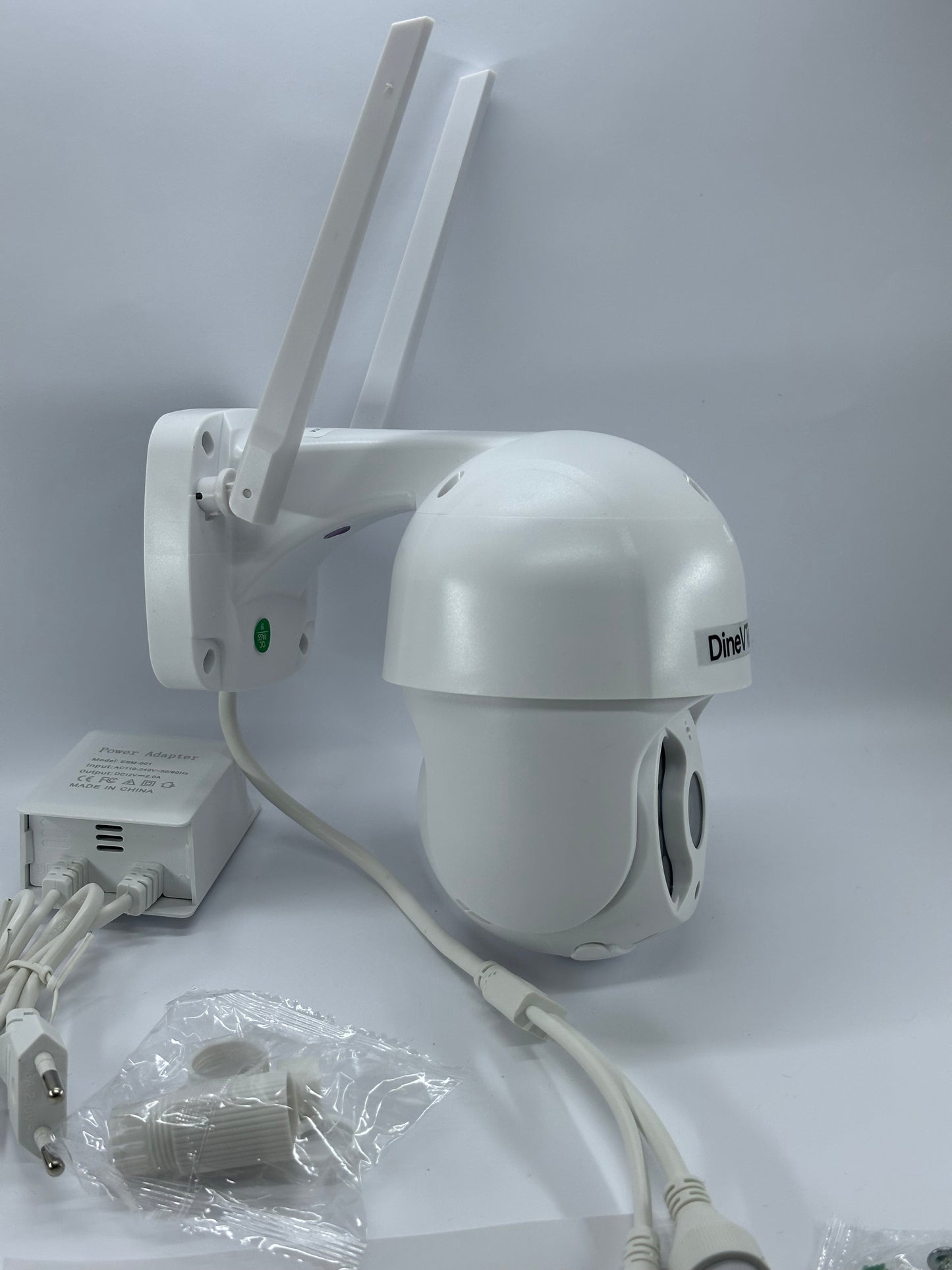 iCSee DineVTech 5MP WiFi PTZ Камера с Автоматично Проследяване и Нощно Виждане до 50 м